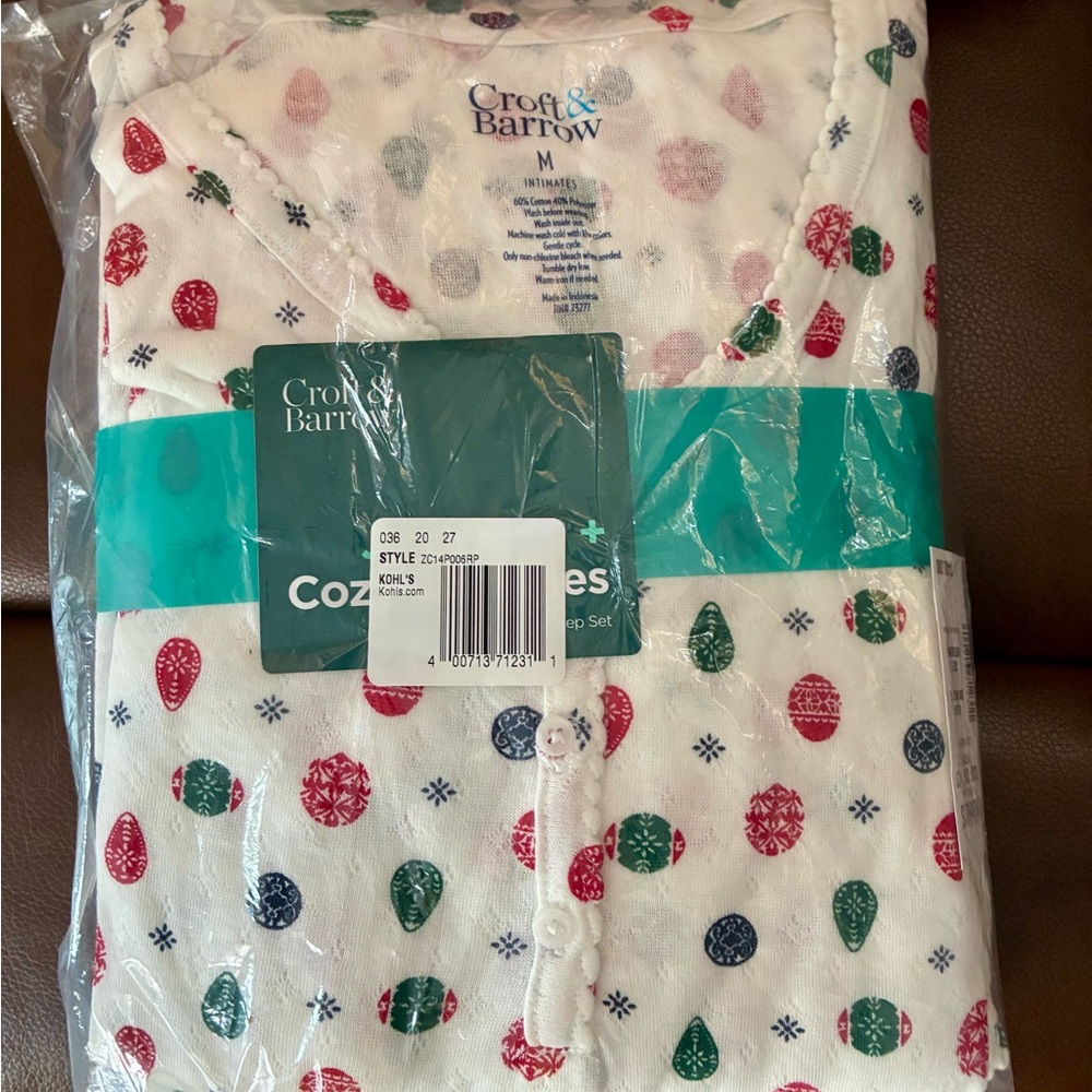 NEW Croft & Barrow Kids Pajama Set - White with Red and Green
